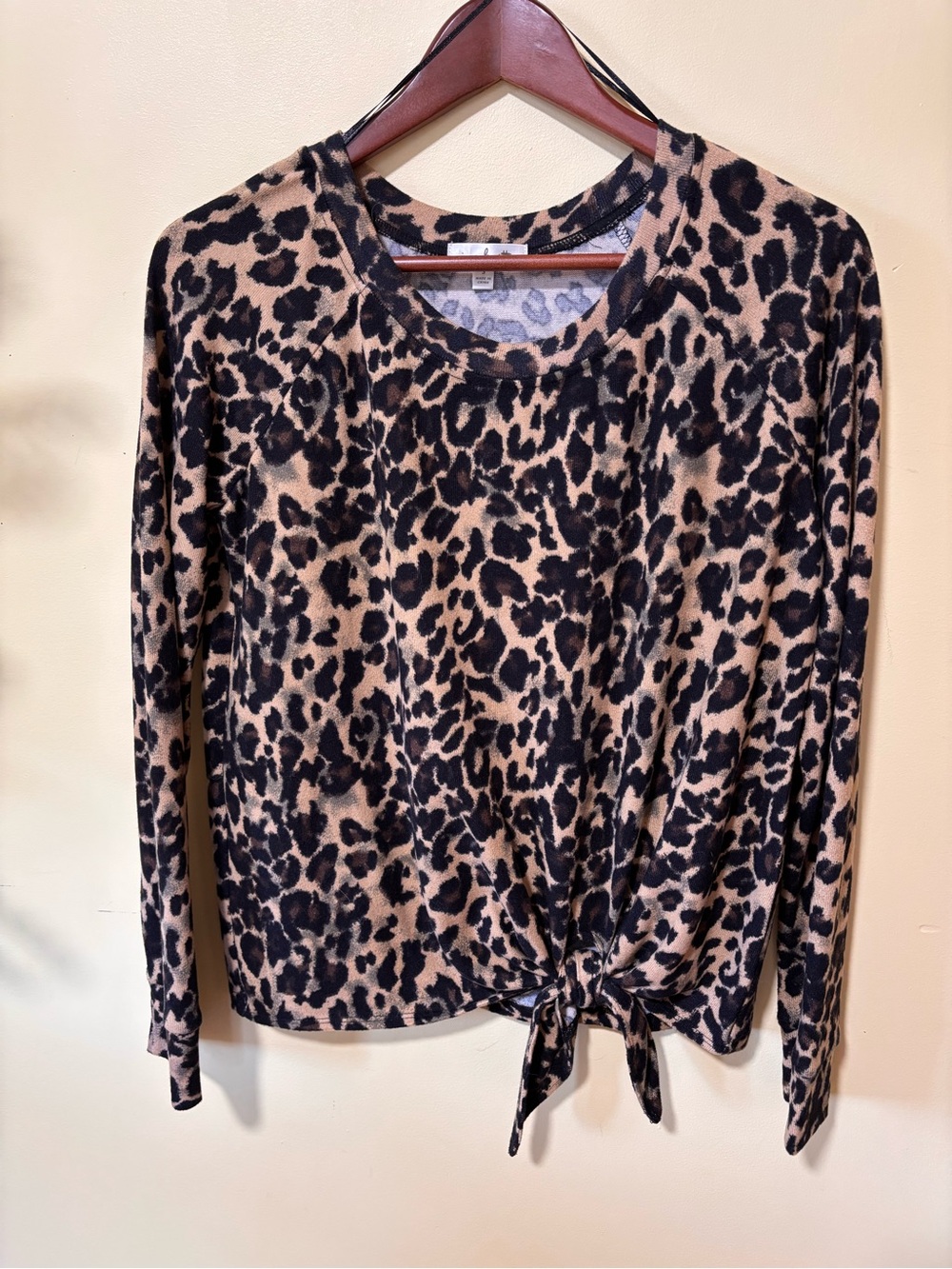 nine britton Leopard-Print Long Sleeve Tie-Front Top - Black & Tan